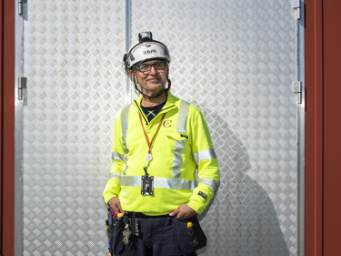 En elektriker som är medlem och förtroendevald i fackförbundet Elektrikerna